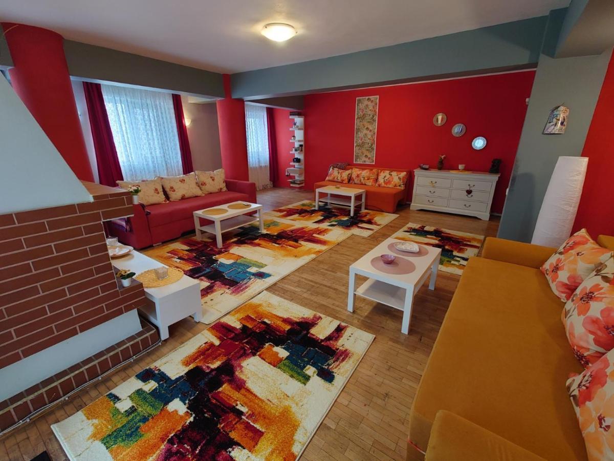 Appartamento Andreea's Apartments-old Town *