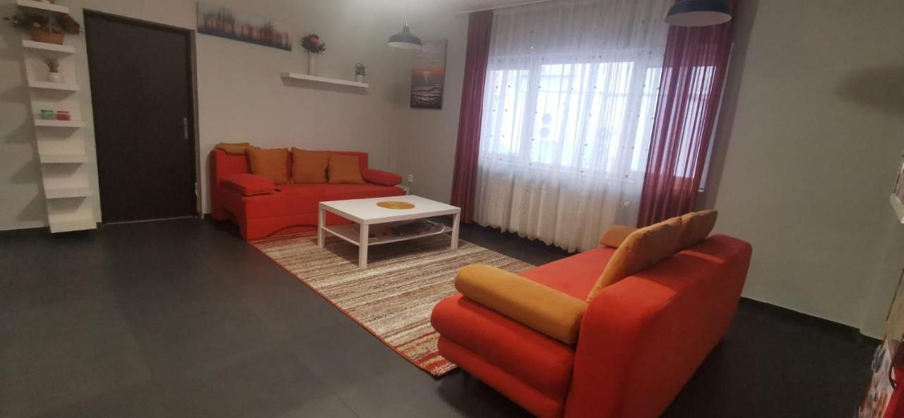 Appartamento Andreea's Apartments-old Town *